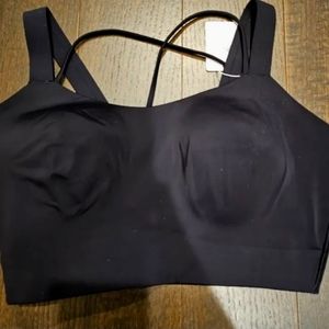LULULEMON new with tags  Like A Cloud sports bra size 12 for D/DD in black
